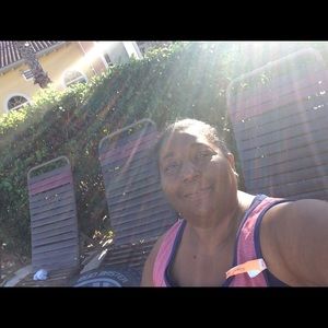 Meet your Posher, Debbie